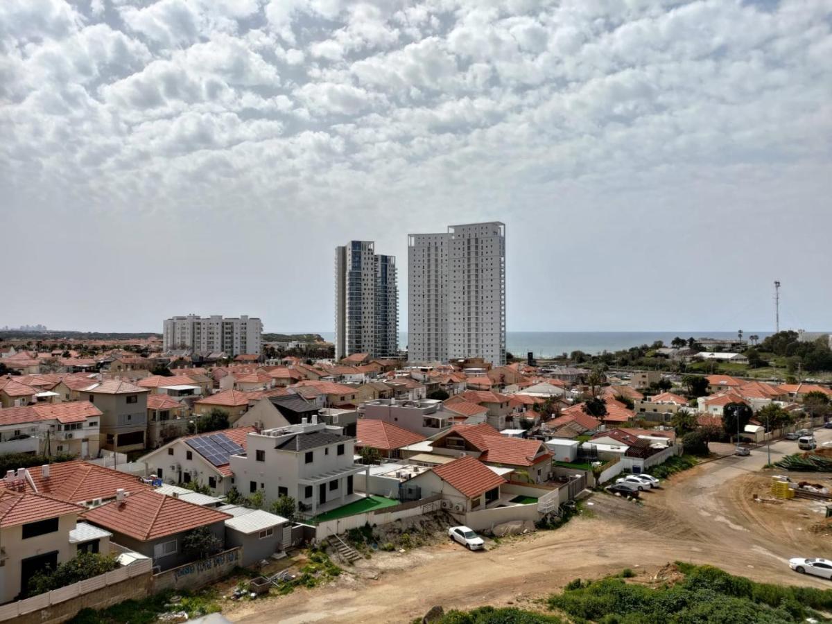 Sea& Sun Hadera Exterior foto